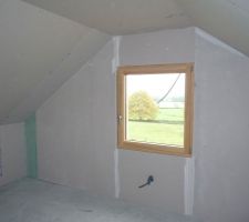 Une chambre à l'étage