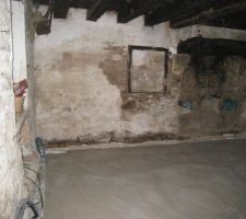 Coulage dalle de chaux sur g&eacute;otextile