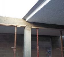 Pose des hourdis polystyr&egrave;ne pour couler la dalle du RDC