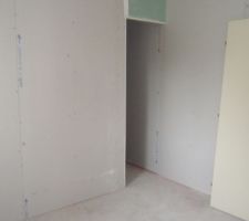 Notre chambre avec entree dressing