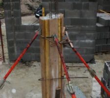 Poteau de soutien de la dalle