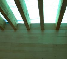 Suite murs rdc achevés mise en place des madriers du 1er