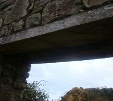 Linteau bois &agrave; changer, en granit