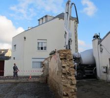 La pompe a béton est en action