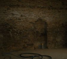 Mur int&eacute;rieur avant sablage