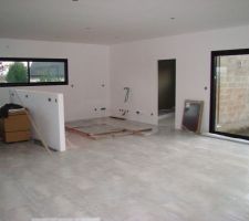 Carrelage fini, joints gris perle r&eacute;alis&eacute;s