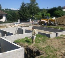 Les vides sanitaires sont terminés. bientôt ? la dalle.
