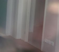 Un debut de l'entrée carrelé