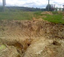C'est le talus après le terrassement car le terrain n'était pas droit