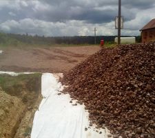 C'est qu'il en faut du trappe
150 tonnes seront nécessaire