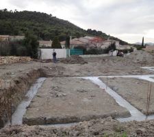 Vue générale du terrain : le bazar...