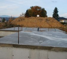 La dalle et le beau talus (les voisins sont contents)