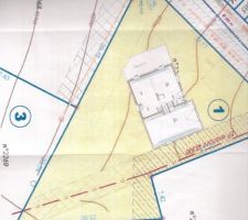 Le trait rouge qui forme un triangle serait la d&eacute;limitation de la partie c&eacute;d&eacute;e a un autre aqu&eacute;reur