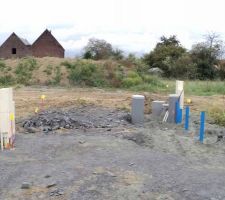 Parcelle avec encore 1 tas de terre