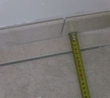 4 cm à droite !
