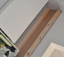 Une gaine technique logement qui prend l'air (pas du tout &eacute;tanche)