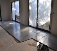 D&eacute;but du carrelage...