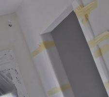 Protection des montant (pos&eacute;e par bibi) avant le pose de la VMC... mais j'ai tard&eacute; &agrave; prot&eacute;ger le porte d'entr&eacute;e...