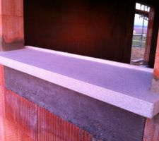 Appuis de fen&ecirc;tre en pierre reconstitu&eacute;e