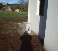 Terrain en contact direct avec les murs!!