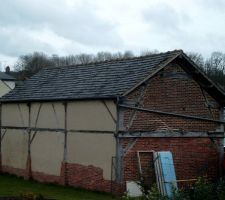 Facde arri&egrave;re en limite s&eacute;parative....