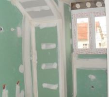 Placo dans la salle de bain.
