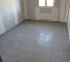 Salle de jeux
pas encore de plinthes