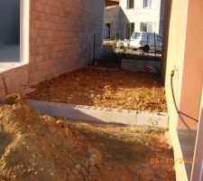 Futur garage :
fondations garage   1rang agglo avant dalle