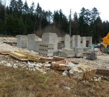 Elévation des murs du rez-de-chaussée.