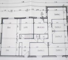 Il y a une chamb re en moins pour agrandir la suite parentale et la chambre de mon dernier...et il n'y a plus de séparation à l'entrée c'est totalement ouvert !!!