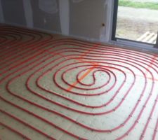 Tuyaux plancher chauffant salle