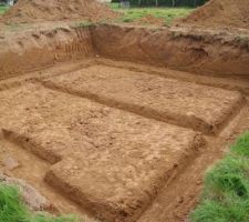 4 octobre 2011: premiers coups de pelle