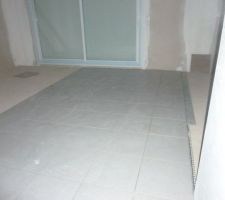 Salon sam attaqu&eacute;