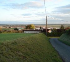 Terrain se pr&ecirc;tant &agrave; notre avis &agrave; une maison avec sous-sol...