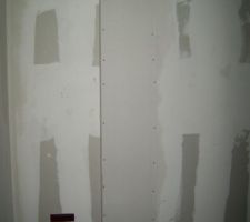 Coffrage cheminée dans la chambre