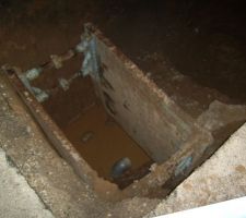 Enfin l'assainissement!!! Ils ont fait un trou &eacute;norme dans la route. Carrement route barr&eacute;e! La voisine peux plus rentrer dans sa cour avec la voiture!