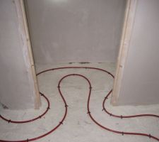Plancher chauffant dans les WC