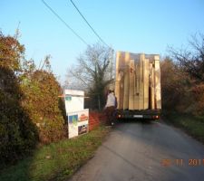 Le 1er camion arrive de Roumanie