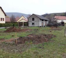 Le terrain avant le trou