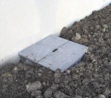 Voici notre accès pour le vide sanitaire : il a de bonnes idées mon cher marin :)