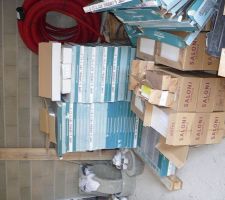 Le carrelage est arriv&eacute;