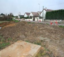 Dalle en b&eacute;ton, qui nous posent probl&egrave;me,