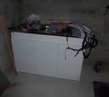 Evier pr&eacute;vu dans la cuisine d&eacute;plac&eacute; dans le garage
