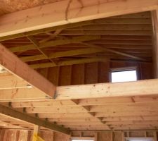 étage , trémie pour l'escalier