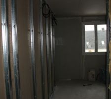 1 des quatre chambre a l'etage