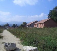 Vue avec une partie du terrain.