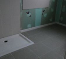 Receveur extra plat encastré dans la chape