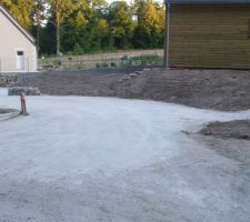 Chemin d'accès et nivellage des terres