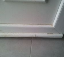 Bas de porte d'entrée avec une marque