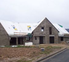 Charpente bâchée